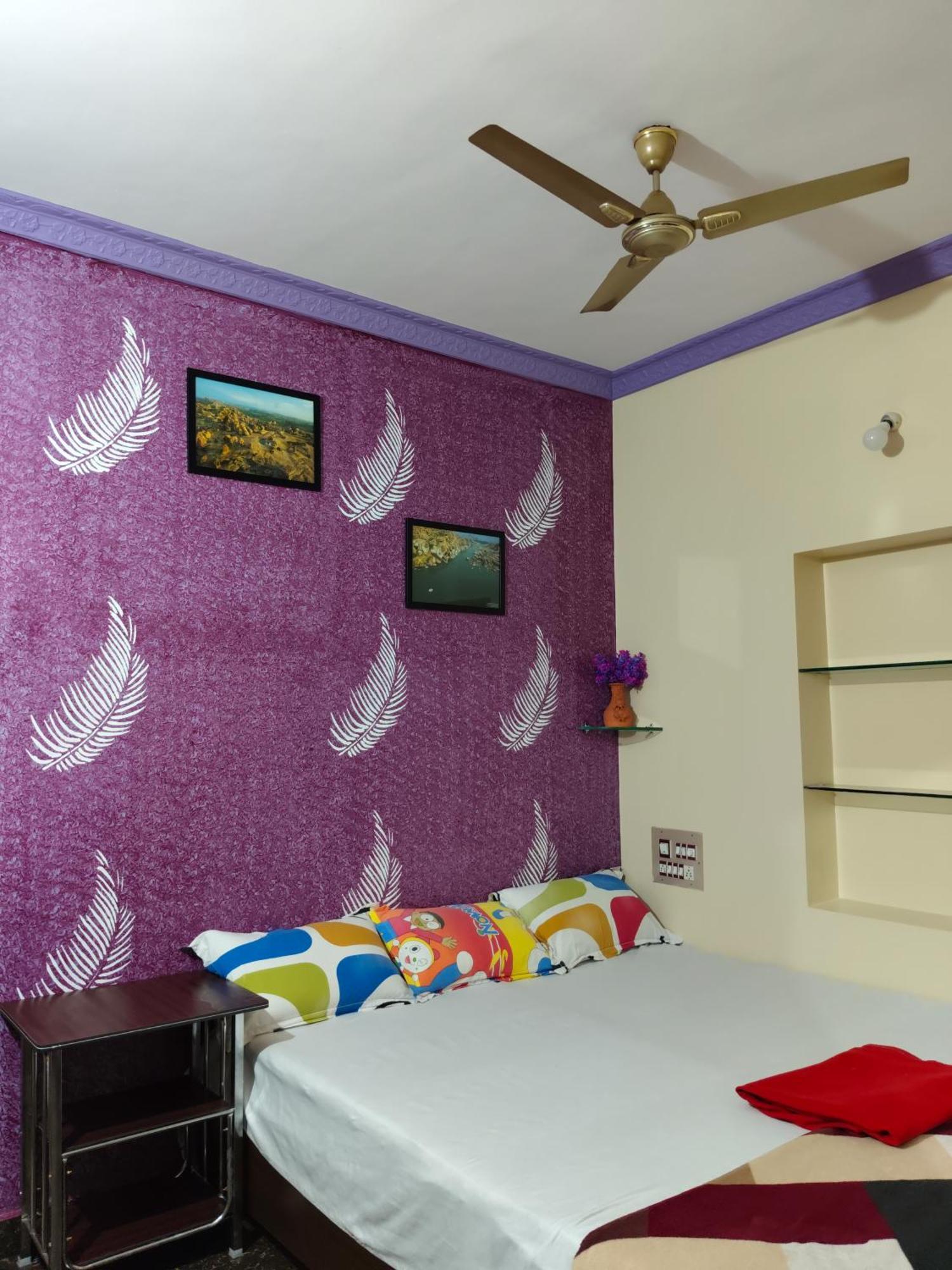 Vinayaka Homestay Хампи Экстерьер фото